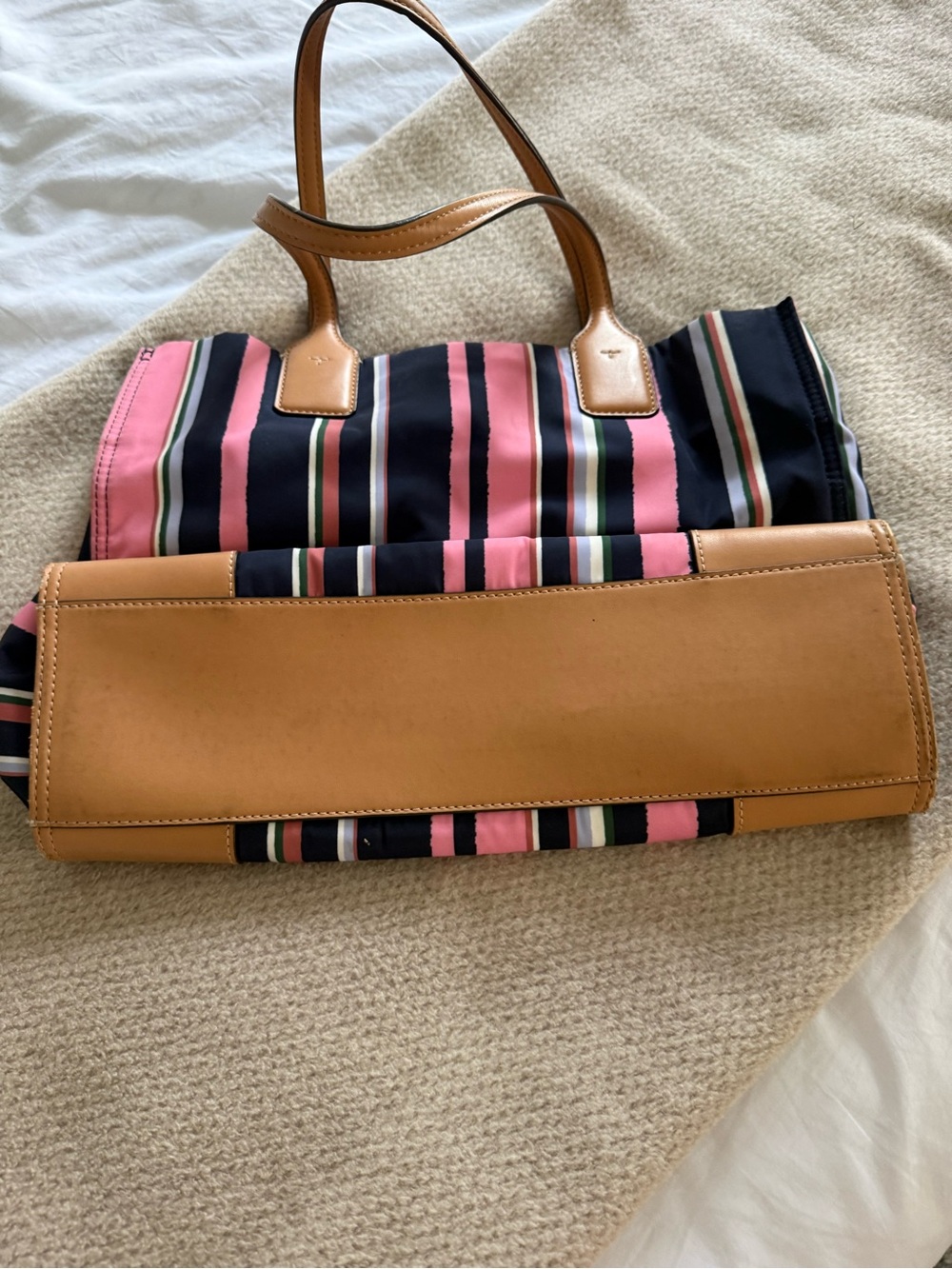 Tory Burch Ella tote featuring a vertical navy and pink canyon stripe. - Picture 4 of 8